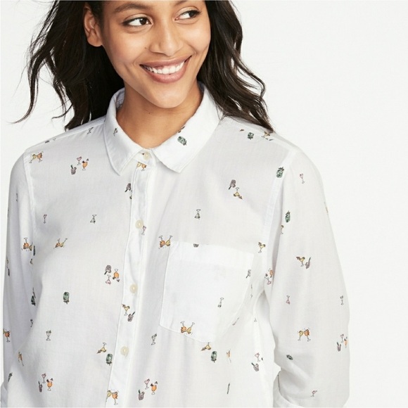 Old Navy white button down shirt - Picture 2 of 4